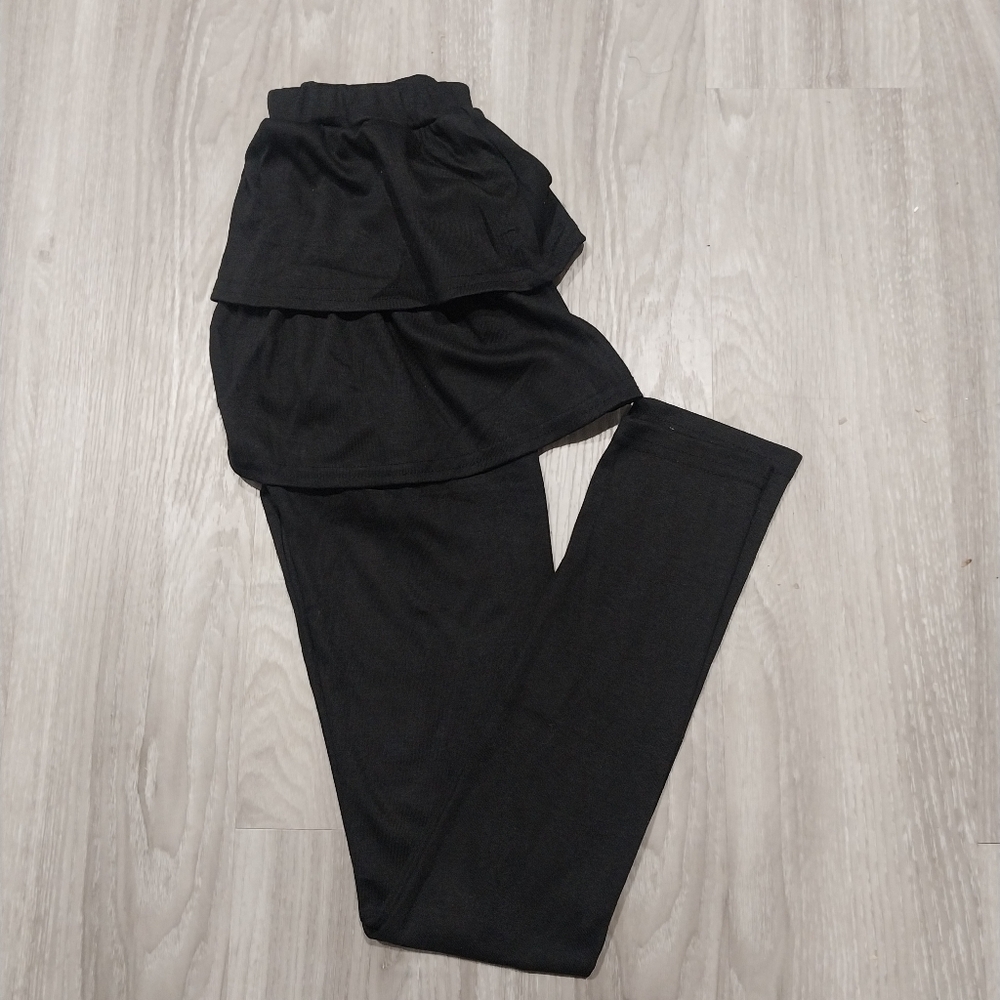 Girls Skirt with built in Leggings Sz 10